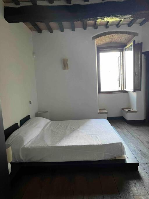 Medieval Tower In Umbria With Swimming Pool Montelagello المظهر الخارجي الصورة