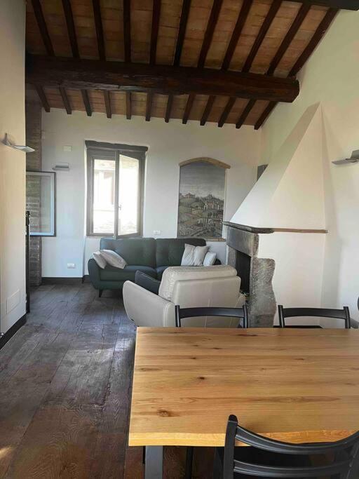 Medieval Tower In Umbria With Swimming Pool Montelagello المظهر الخارجي الصورة