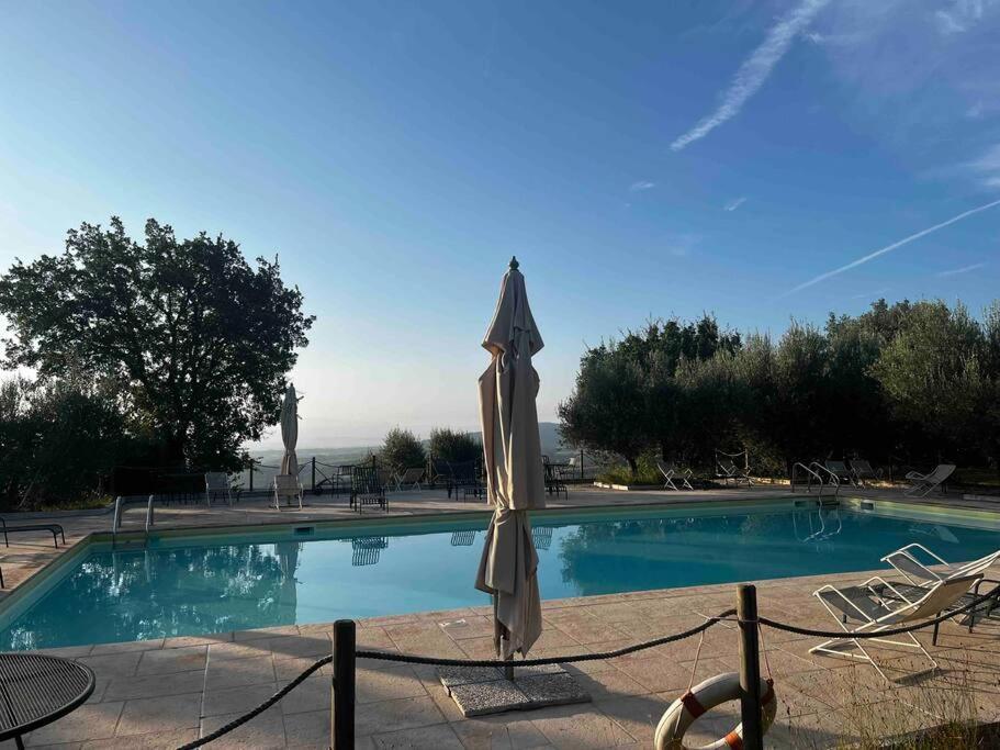 Medieval Tower In Umbria With Swimming Pool Montelagello المظهر الخارجي الصورة