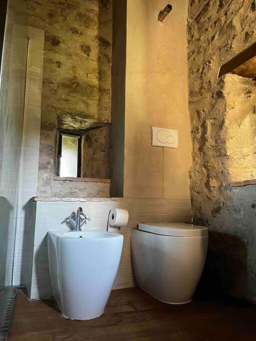 Medieval Tower In Umbria With Swimming Pool Montelagello المظهر الخارجي الصورة